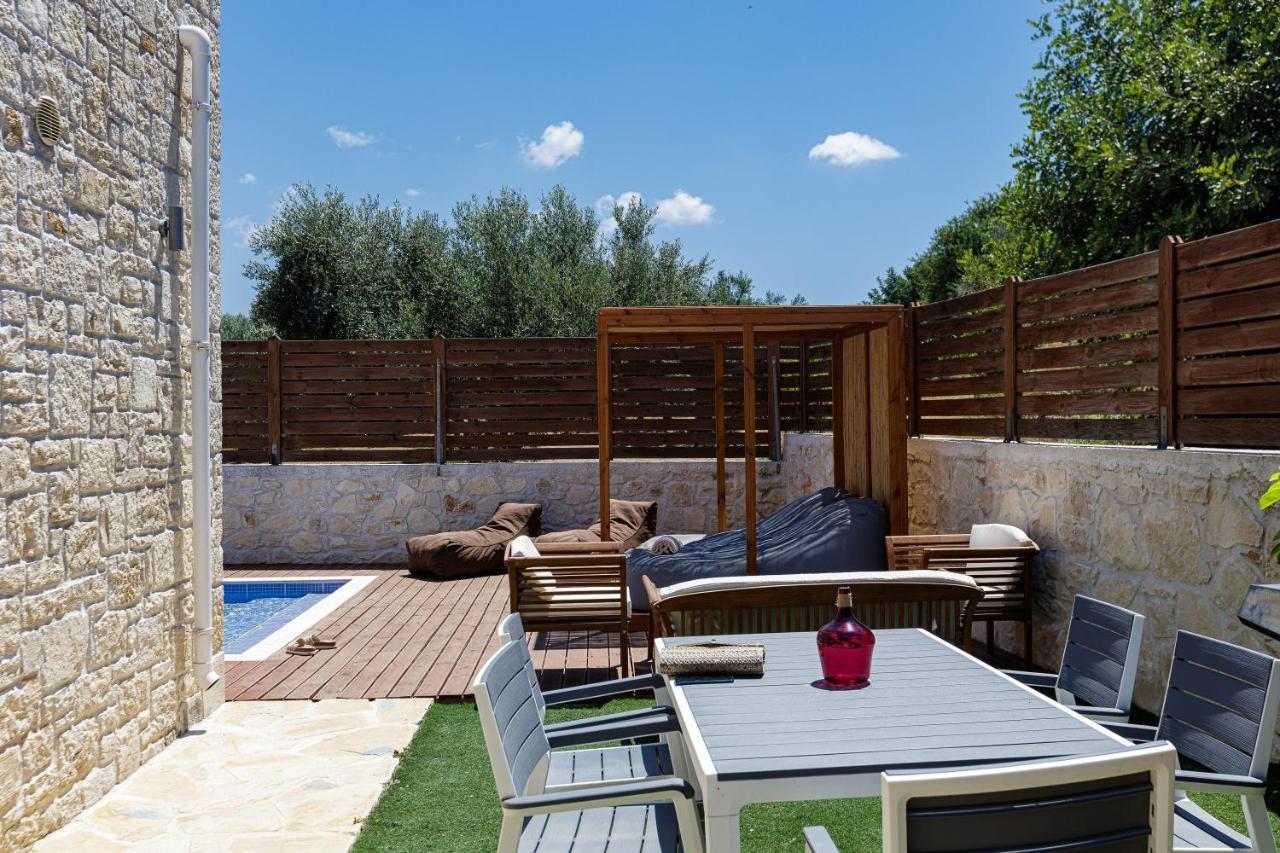 Villa Vera - With Private Heated Pool & Jacuzzi Pangalochori Exterior photo
