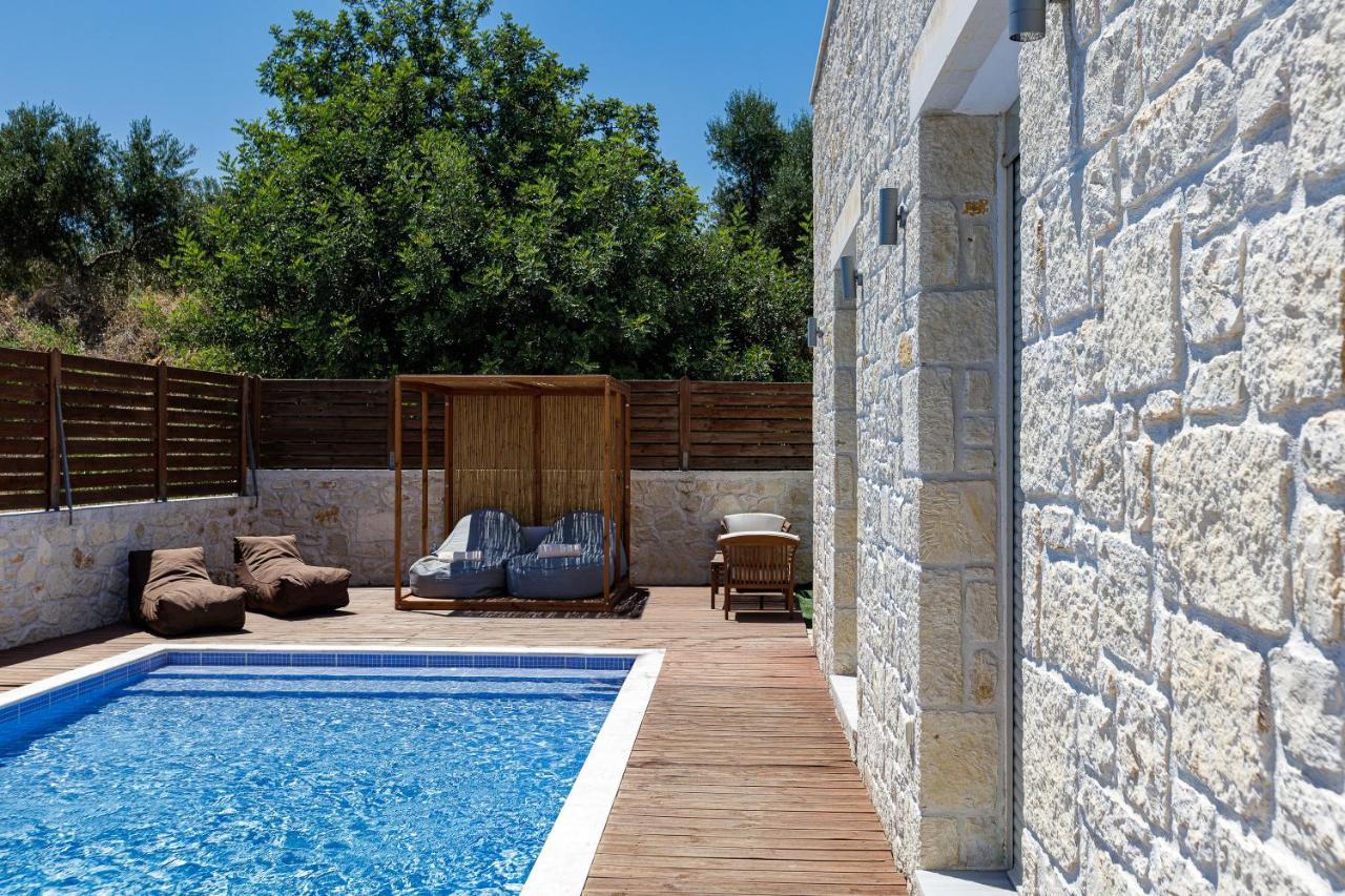 Villa Vera - With Private Heated Pool & Jacuzzi Pangalochori Exterior photo