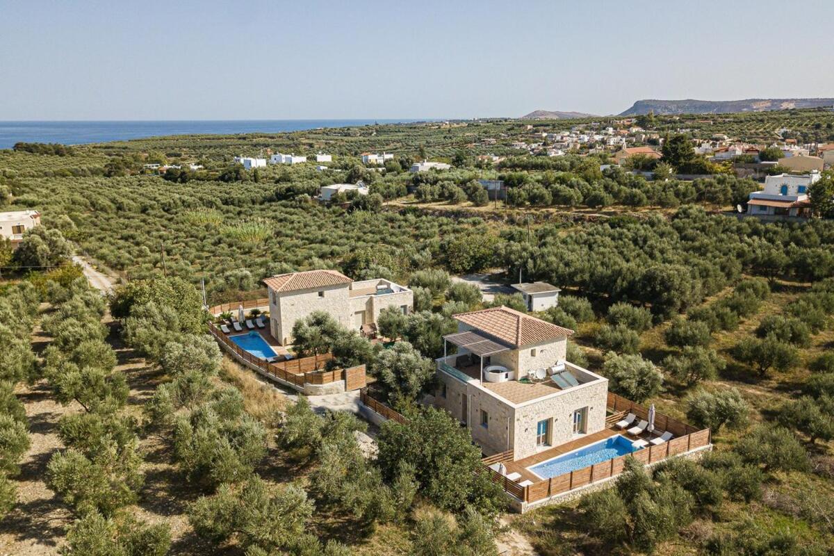Villa Vera - With Private Heated Pool & Jacuzzi Pangalochori Exterior photo