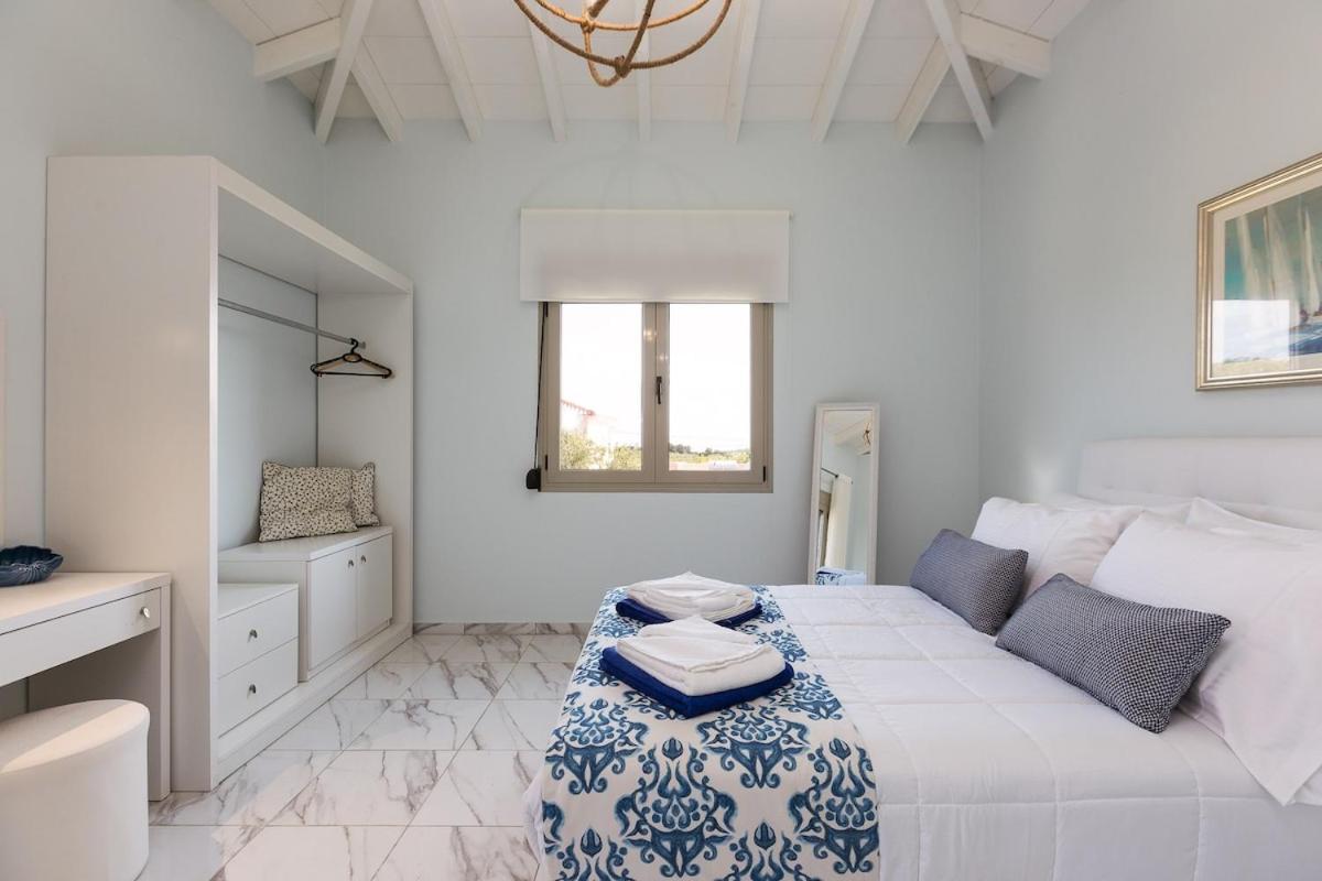 Villa Vera - With Private Heated Pool & Jacuzzi Pangalochori Exterior photo
