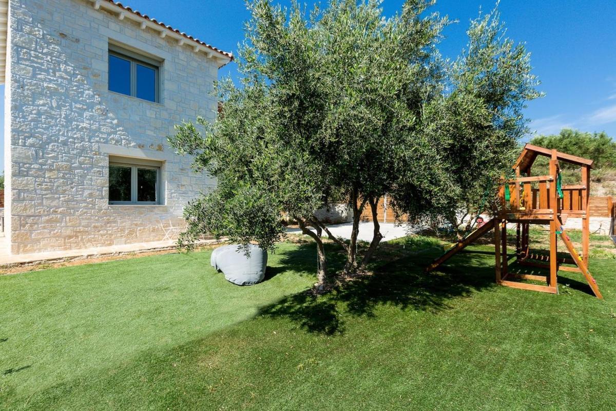 Villa Vera - With Private Heated Pool & Jacuzzi Pangalochori Exterior photo