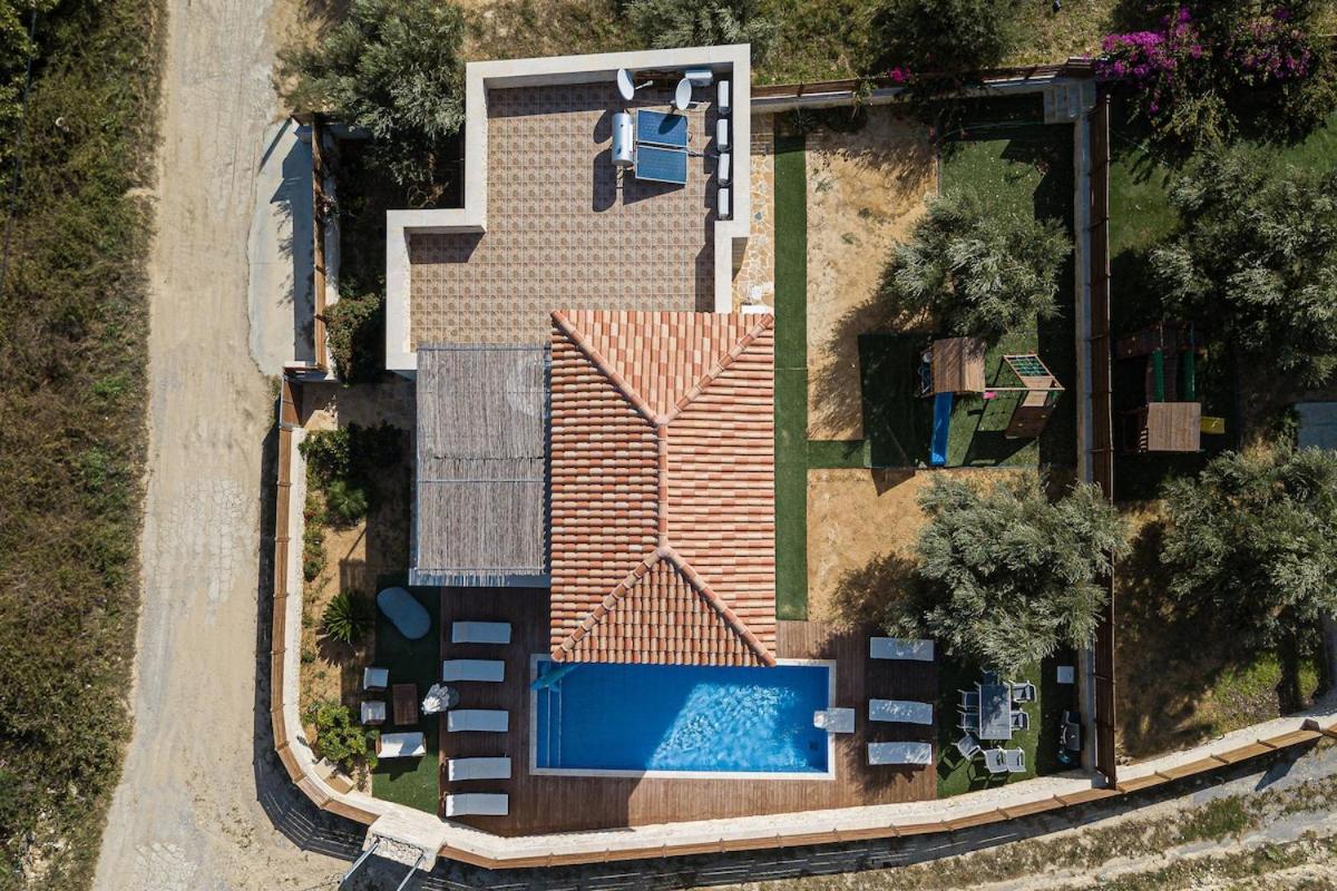 Villa Vera - With Private Heated Pool & Jacuzzi Pangalochori Exterior photo